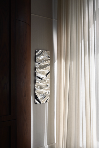 Psychedelic Mirror, Long