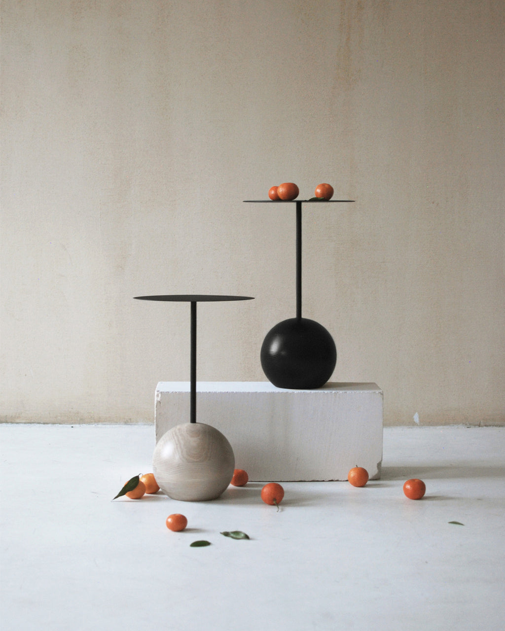 Su Round Metal Side Table – Modern Metier